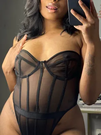 OnlyFans cuenta shemakeitreign avatar 1