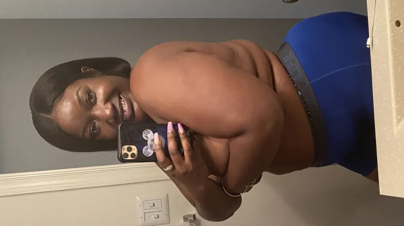 OnlyFans cuenta mi.mommy header 2