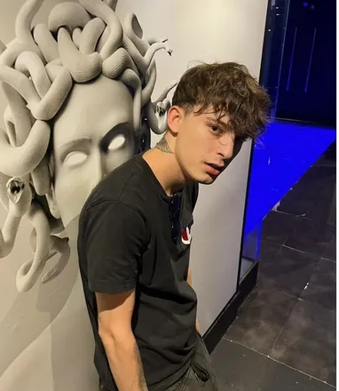 OnlyFans account  devinsikoo19 header 2