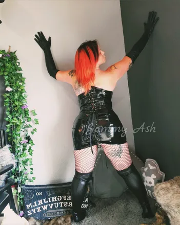 OnlyFans account  moralee.korrupt header 2