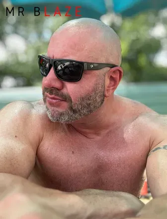 OnlyFans cuenta mr_blaze_thecuckold avatar 1