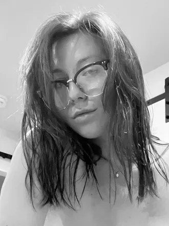 OnlyFans account  heyhihaley avatar 1