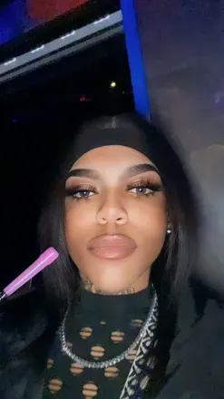 OnlyFans cuenta prettylynlyn avatar 1