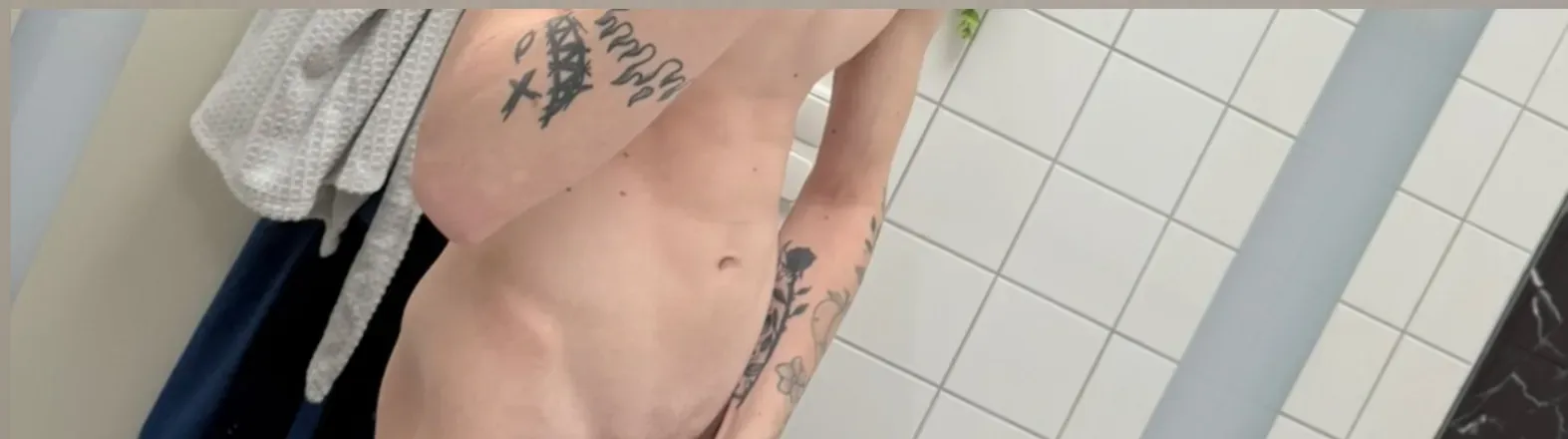 OnlyFans account  onlybasti_x header 2