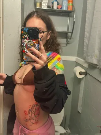 OnlyFans cuenta emiilyy555 avatar 1