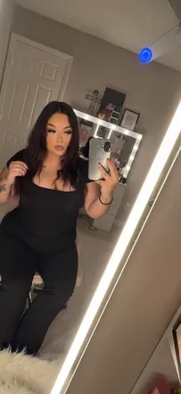OnlyFans account  cmpmarie avatar 1