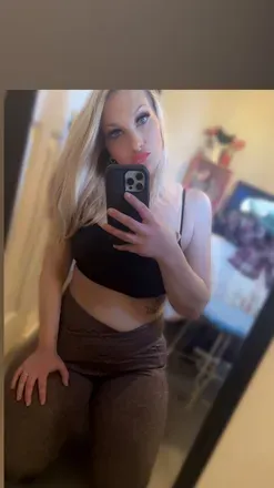 OnlyFans cuenta legallythickandblonde avatar 1