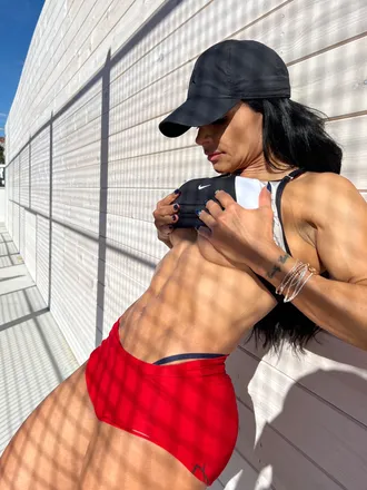 OnlyFans cuenta lilifitlove header 2