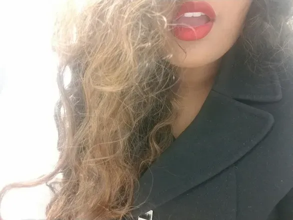 OnlyFans cuenta midnightmay avatar 1