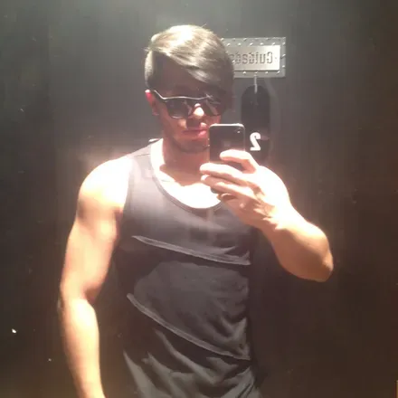 OnlyFans account  arinone avatar 1