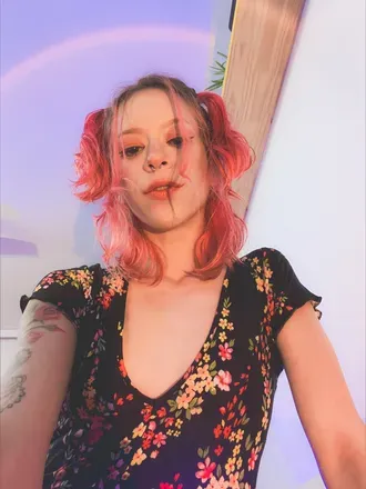 OnlyFans account  loveyounina avatar 1