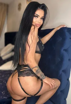 OnlyFans cuenta laraloveeely avatar 1