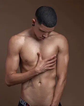 OnlyFans account  eithan_12 avatar 1