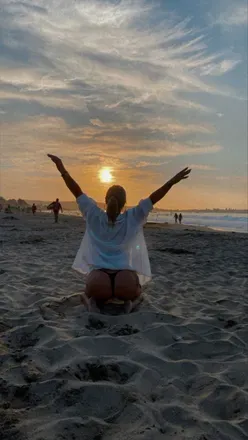 OnlyFans account  luceritoconor header 2