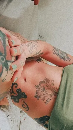 OnlyFans cuenta inkedgirlyfans header 2