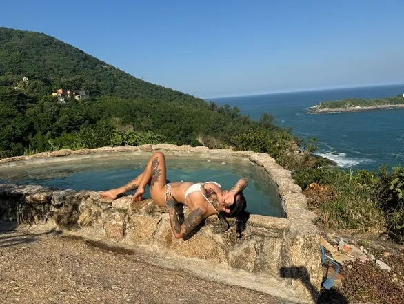 OnlyFans cuenta jeeh.ink header 2