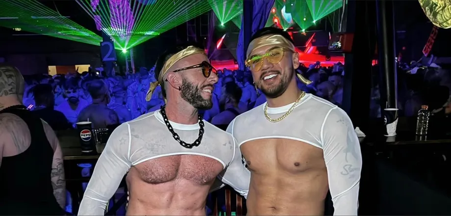 OnlyFans cuenta mikey_izzy header 2