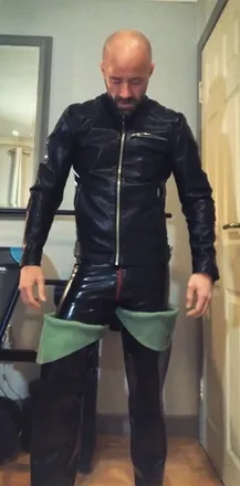 OnlyFans cuenta rubberbuttboy header 2