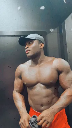 OnlyFans cuenta u206652749 header 2