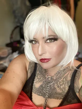 OnlyFans cuenta viola_noir avatar 1