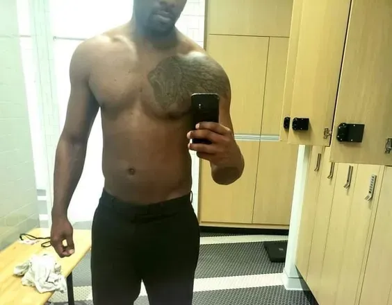 OnlyFans cuenta curved_spade avatar 1