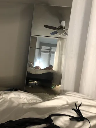 OnlyFans account  floosii header 2