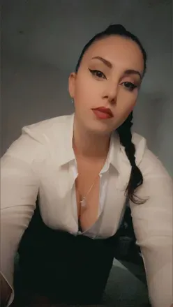 OnlyFans cuenta spoiledelara avatar 1