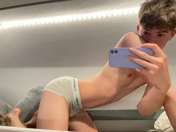 OnlyFans cuenta levygoth69 header 2