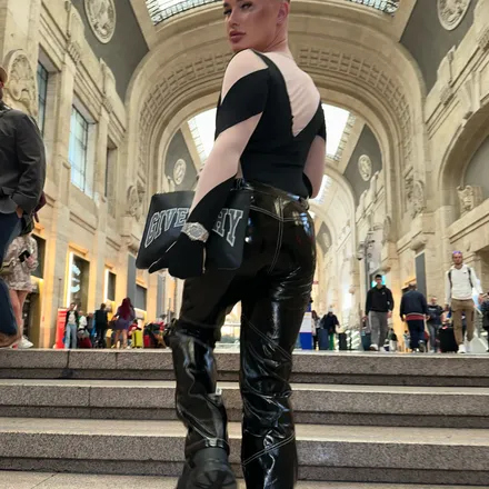 OnlyFans cuenta taylorellisr header 2