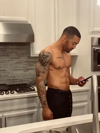 OnlyFans cuenta vonrhe avatar 1