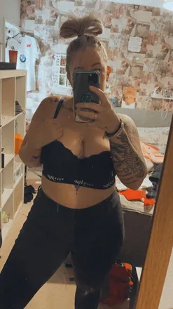 OnlyFans cuenta wildintheshire header 2