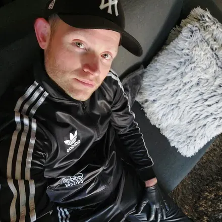 OnlyFans cuenta snkrsprtwrlthrboy avatar 1