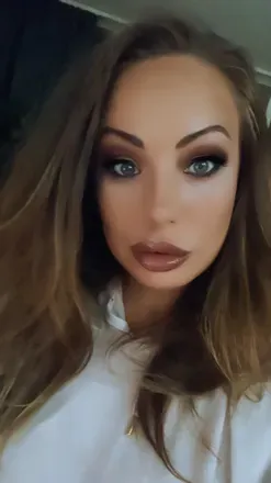 OnlyFans account  u281423826 avatar 1