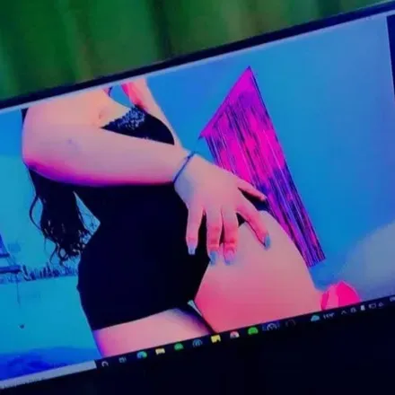 OnlyFans cuenta sofi_555 header 2
