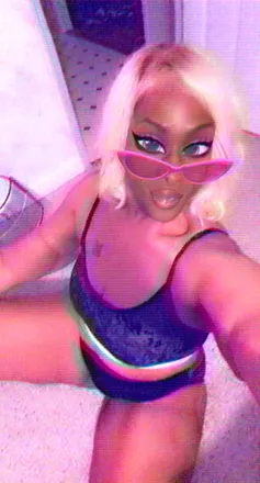 OnlyFans account  u164167504 header 2