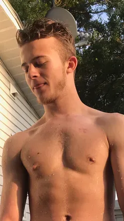 OnlyFans cuenta therealbroskio header 2