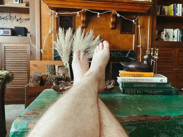 OnlyFans account  barefootqueer header 2