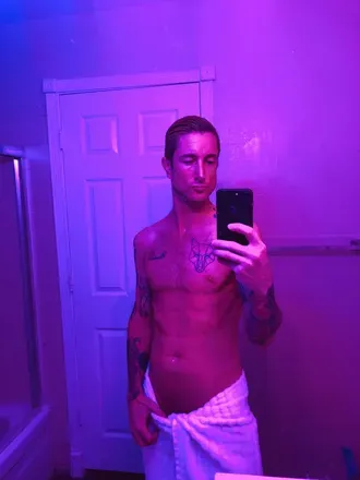 OnlyFans account  retrojaywolf avatar 1