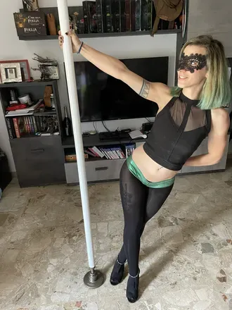 OnlyFans cuenta lil_emily02 avatar 1