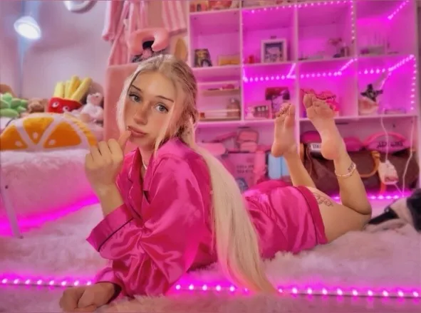 OnlyFans cuenta kennaandersonnn header 2