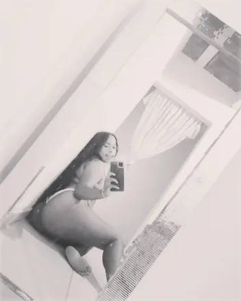 OnlyFans cuenta gomita_valentina header 2