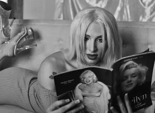 OnlyFans cuenta marilynmoonofficial header 2