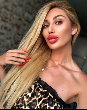 OnlyFans cuenta caroline_vixen avatar 1