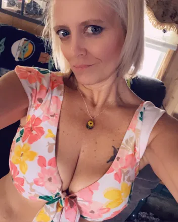 OnlyFans cuenta itsjustme73 header 2