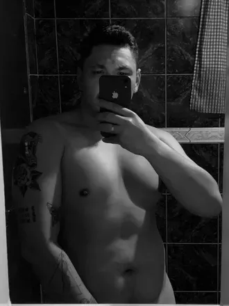 OnlyFans cuenta renannazario avatar 1