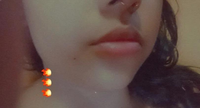 OnlyFans cuenta ariscarlett8 header 2