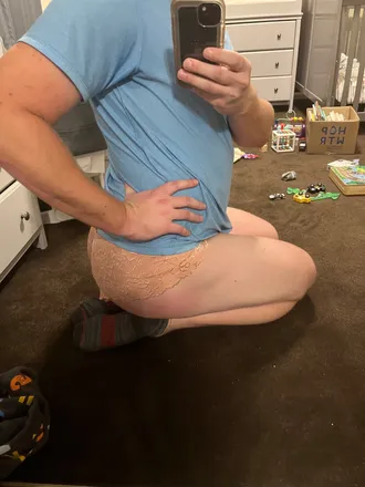 OnlyFans account  cakegiving header 2