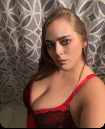 OnlyFans cuenta urluxuriousmoma header 2