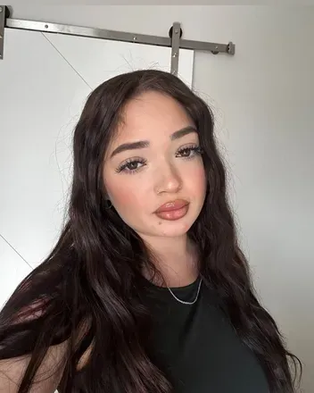 OnlyFans account  mamicillaa avatar 1