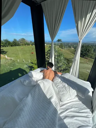 OnlyFans account  deloadz header 2
